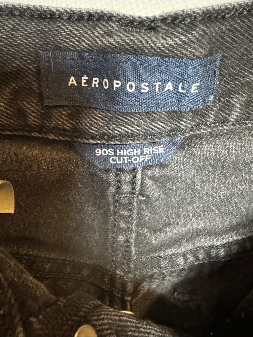 Aeropostale Black Distressed 90’s High-Rise Cut Off Denim Shorts 0 - Picture 4 of 5